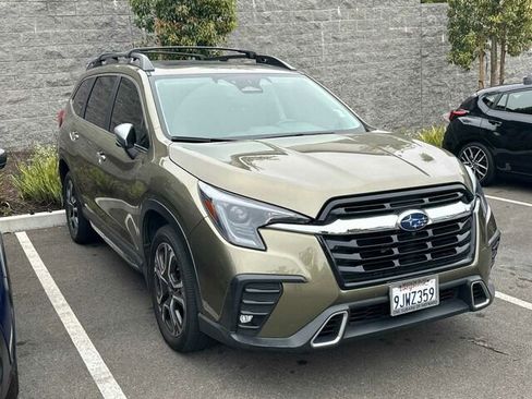 Certified 2023 Subaru Ascent Touring AWD/4WD image 2