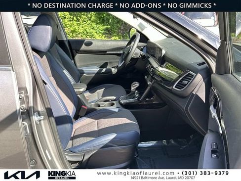 Used 2024 Kia Seltos S AWD/4WD image 16