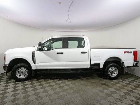 Used 2024 Ford F250 XL w/ XL Chrome Package image 6