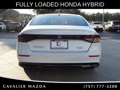 Used 2024 Honda Accord Touring image 5