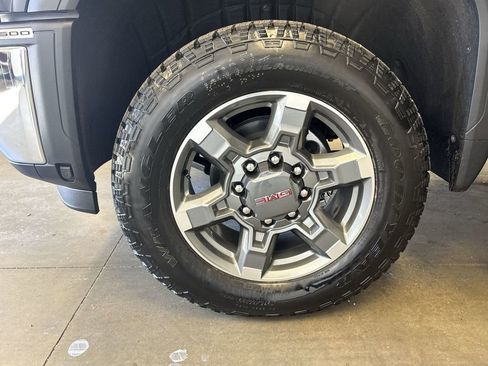 New 2025 GMC Sierra 2500 SLT w/ SLT Premium Package image 45