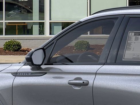 New 2025 Lincoln Corsair Premiere w/ Equipment Group 101A image 20