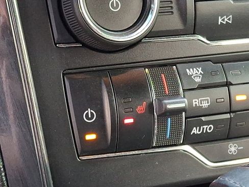 Certified 2018 Ford Explorer XLT w/ Equipment Group 202A AWD/4WD image 26
