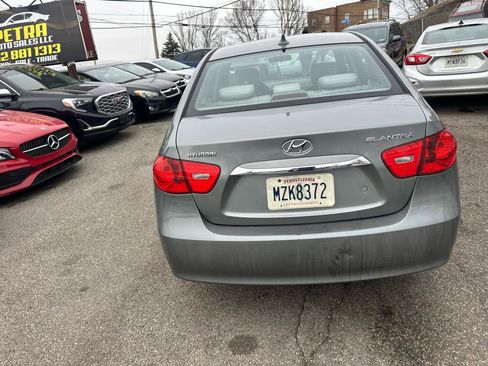Used 2010 Hyundai Elantra GLS image 10