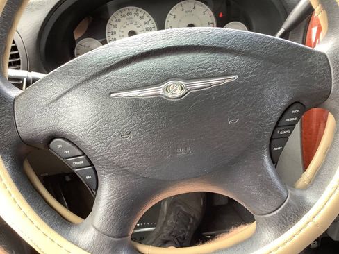 Used 2006 Chrysler Town & Country LX w/ Popular Equipment Group II FWD image 31