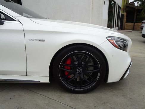Used 2018 Mercedes-Benz S 63 AMG 4MATIC Coupe w/ Carbon Fiber Package image 10