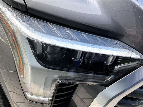 Used 2024 Toyota Tundra Limited image 28