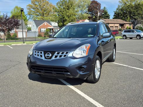 Used 2013 Nissan Rogue SV AWD/4WD image 1