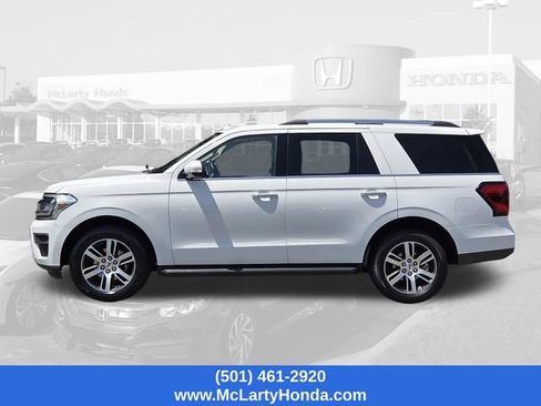 Used 2024 Ford Expedition Limited RWD image 2