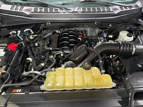Used 2019 Ford F150 XLT w/ Equipment Group 302A Luxury AWD/4WD image 9