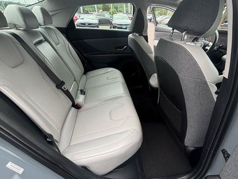 Used 2023 Hyundai Elantra Limited FWD image 26