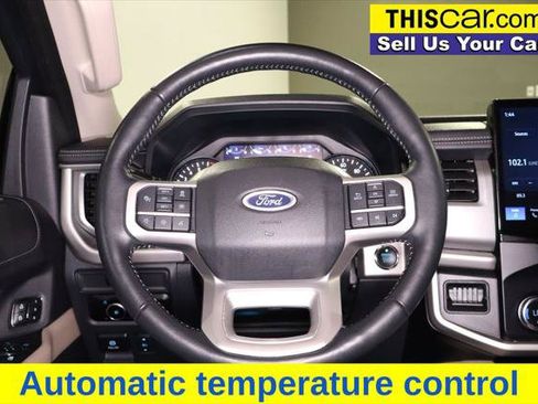 Used 2023 Ford Expedition XLT RWD image 15