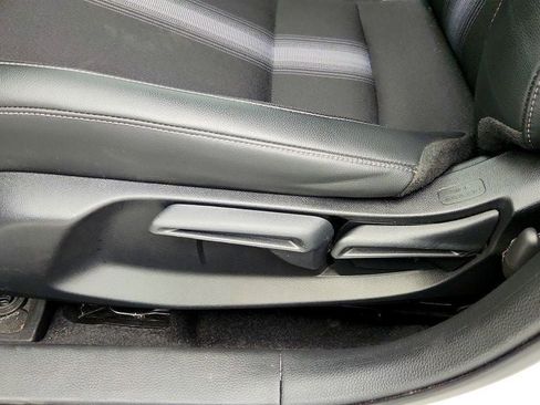 Used 2025 Honda Civic Sport image 11