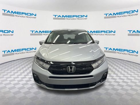 New 2026 Honda Odyssey Touring image 8