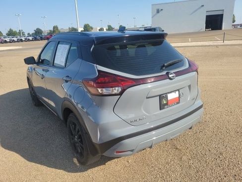 Used 2024 Nissan Kicks SR w/ SR Premium Package FWD image 8