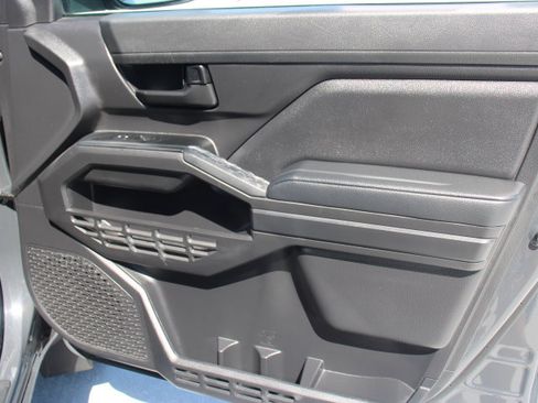 Certified 2024 Toyota Tacoma SR AWD/4WD image 19