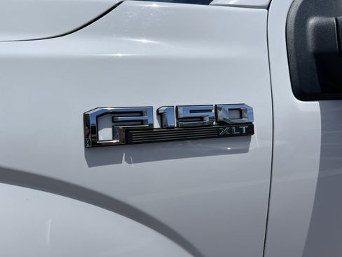 Used 2019 Ford F150 XLT w/ Equipment Group 302A Luxury AWD/4WD image 43