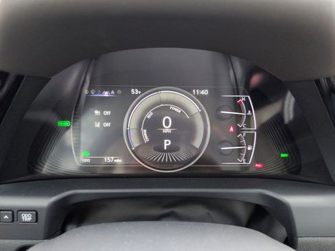 Certified 2025 Lexus ES 300h w/ Premium Package image 5