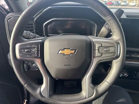 Used 2024 Chevrolet Silverado 1500 LT image 36