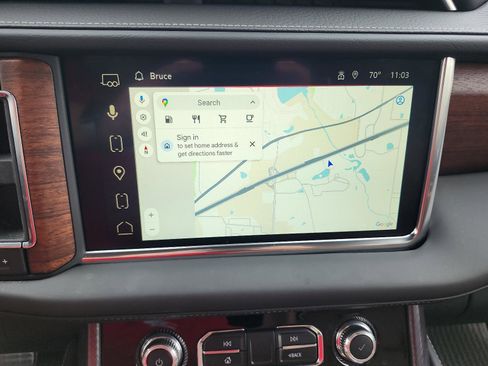 Certified 2024 GMC Yukon Denali Ultimate image 19