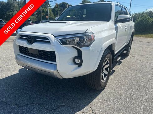 Used 2023 Toyota 4Runner TRD Off-Road Premium w/ Moonroof Package AWD/4WD image 3