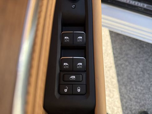 New 2026 Jeep Grand Cherokee L Summit image 25