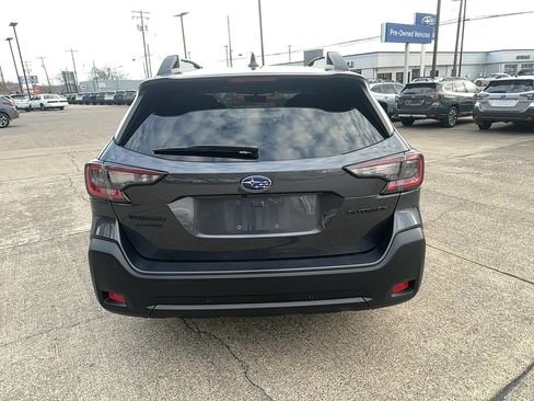 Used 2023 Subaru Outback Onyx Edition image 5