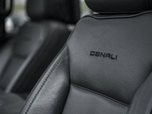 Used 2021 GMC Yukon Denali w/ Denali Premium Package image 52