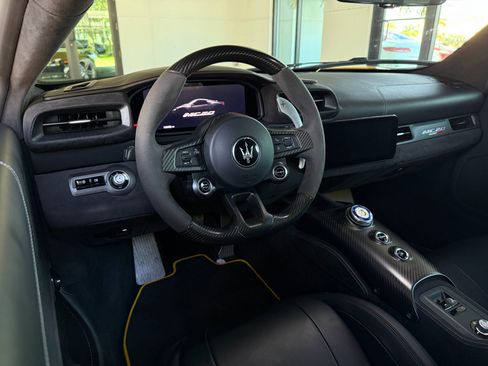 Used 2022 Maserati MC20 Coupe image 35