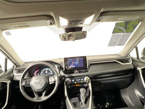 Used 2025 Toyota RAV4 XLE w/ Convenience Package FWD image 30