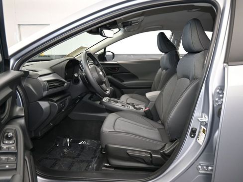 Used 2024 Subaru Crosstrek 2.0i Premium image 11