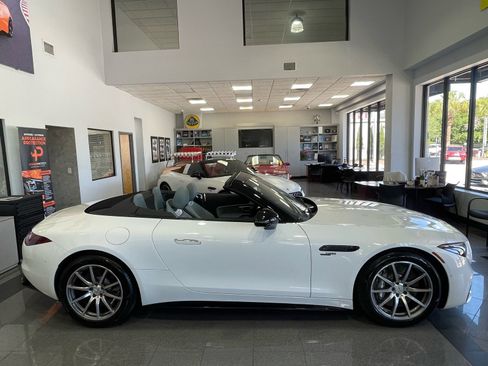 Used 2023 Mercedes-Benz SL 43 AMG image 5