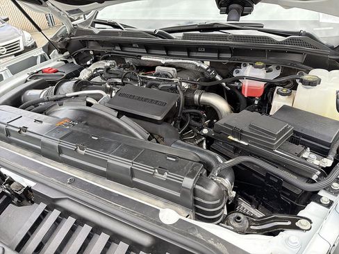 Used 2025 GMC Sierra 2500 AT4 AWD/4WD image 29