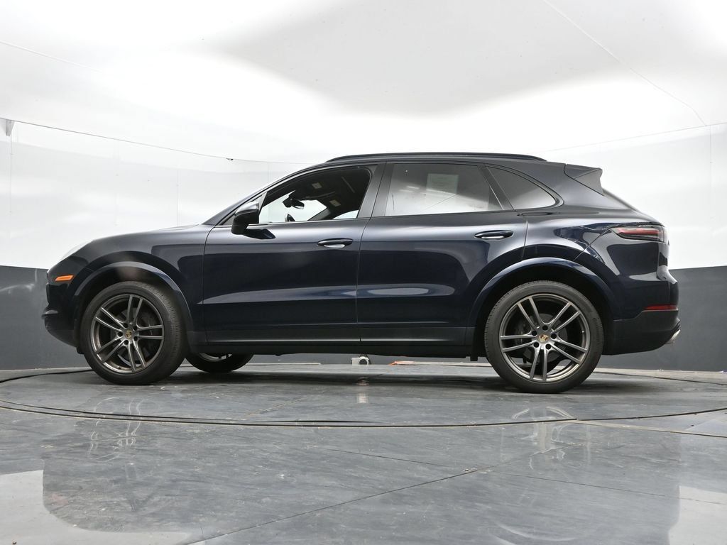 Used 2023 Porsche Cayenne AWD/4WD image 45
