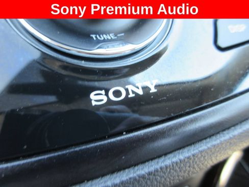 Used 2017 Ford Escape Titanium FWD image 19