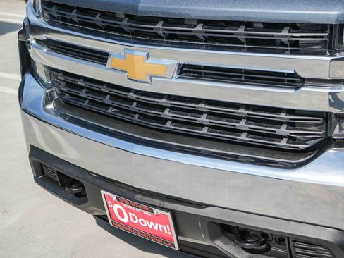 Used 2021 Chevrolet Silverado 1500 LT AWD/4WD image 5