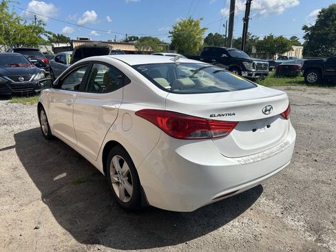Used 2012 Hyundai Elantra GLS w/ Preferred Pkg 3 FWD image 3
