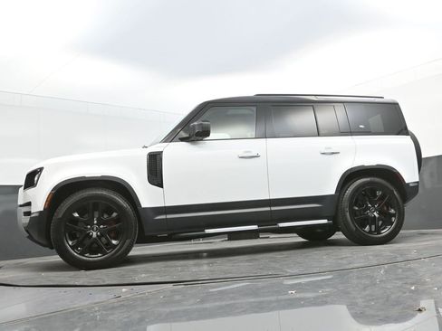 Used 2021 Land Rover Defender 110 S image 34