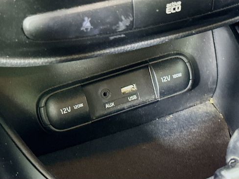 Used 2016 Kia Soul FWD image 28