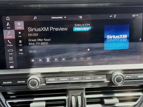 Used 2019 Porsche Macan AWD/4WD image 30
