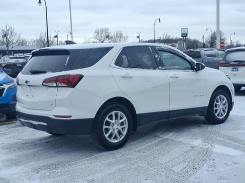 Used 2023 Chevrolet Equinox LT image 4