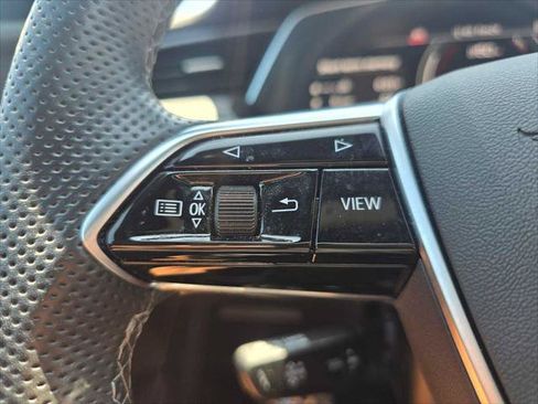 Used 2023 Audi e-tron S Prestige w/ Prestige Package AWD/4WD image 34