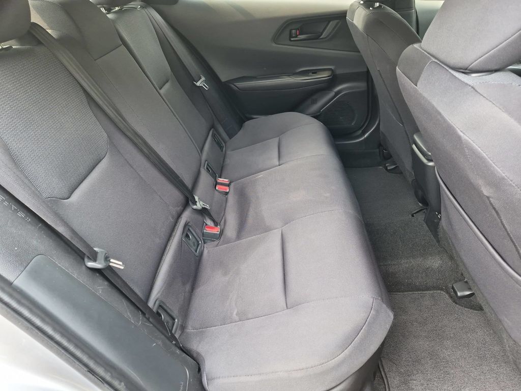 Used 2025 Toyota Prius LE FWD image 21