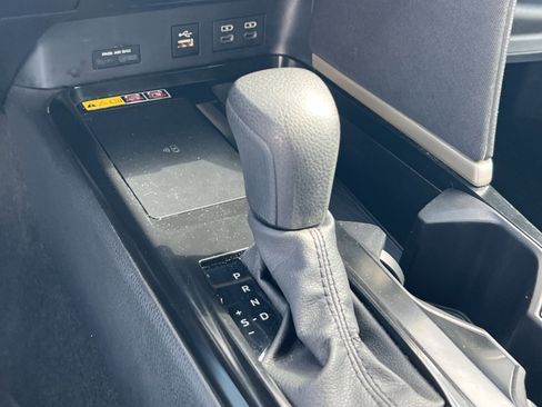 Used 2025 Toyota Camry LE image 18