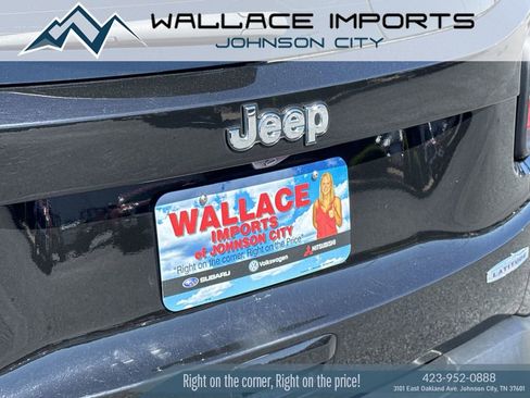 Used 2022 Jeep Renegade Latitude AWD/4WD image 10