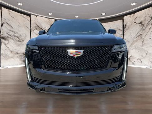 Used 2022 Cadillac Escalade Sport image 2