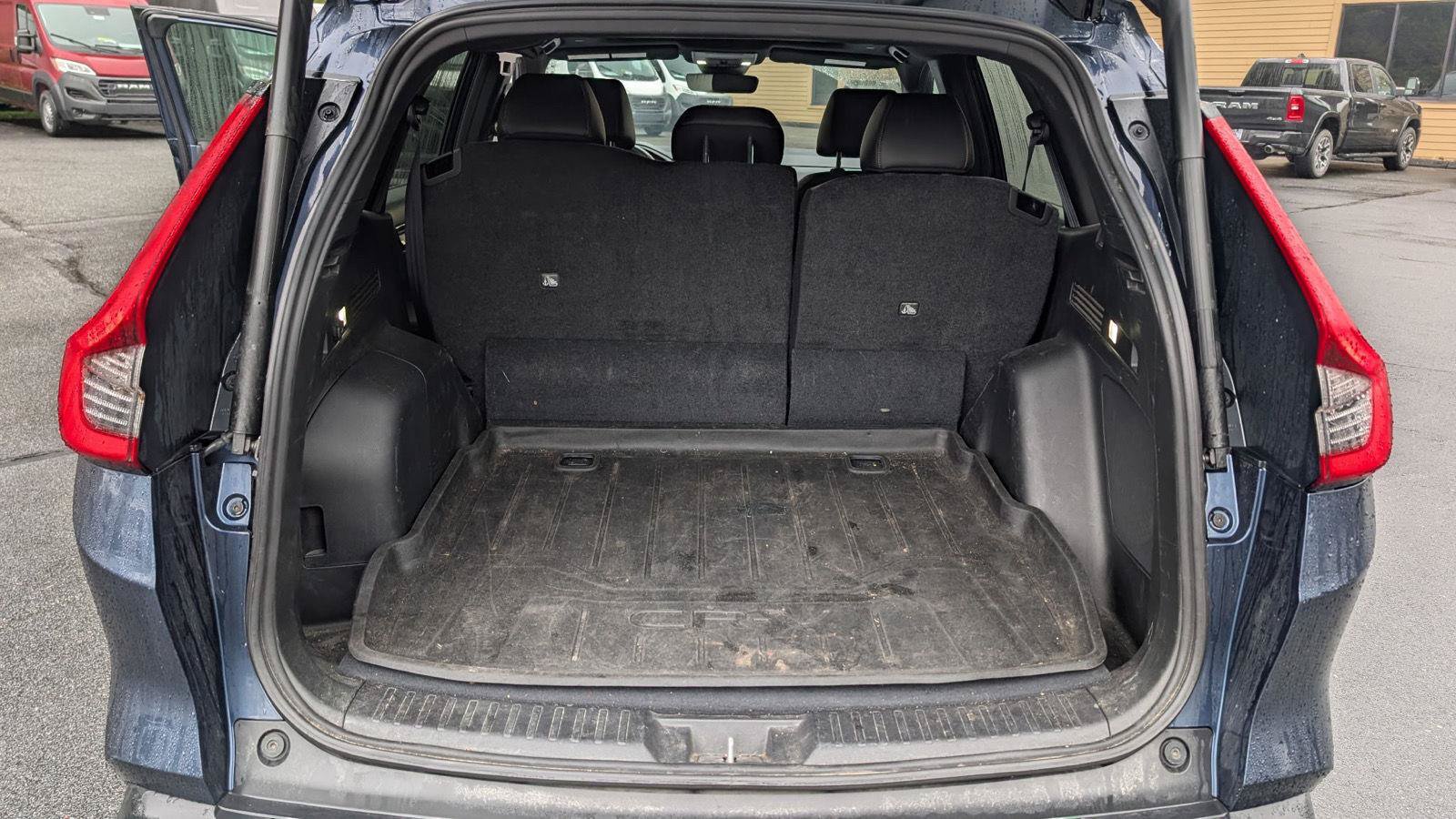 Used 2025 Honda CR-V Sport Touring image 47