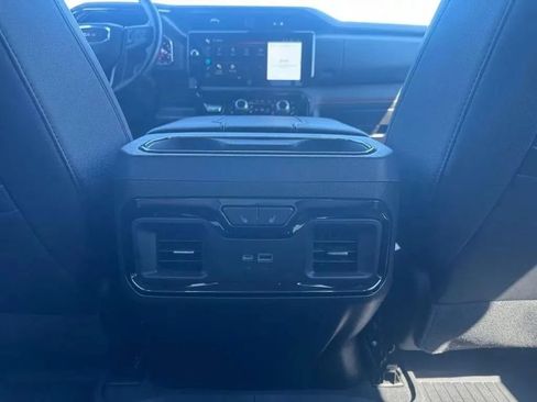 Used 2024 GMC Sierra 1500 AT4 w/ AT4 Premium Package AWD/4WD image 20