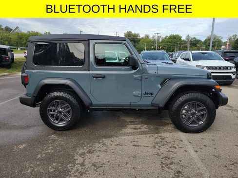 Used 2026 Jeep Wrangler Sport AWD/4WD image 3