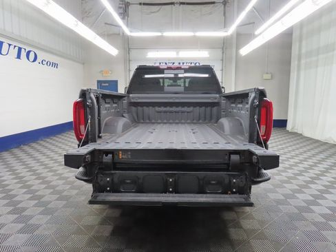 Used 2023 GMC Sierra 2500 Denali w/ Denali Black Diamond Edition image 39